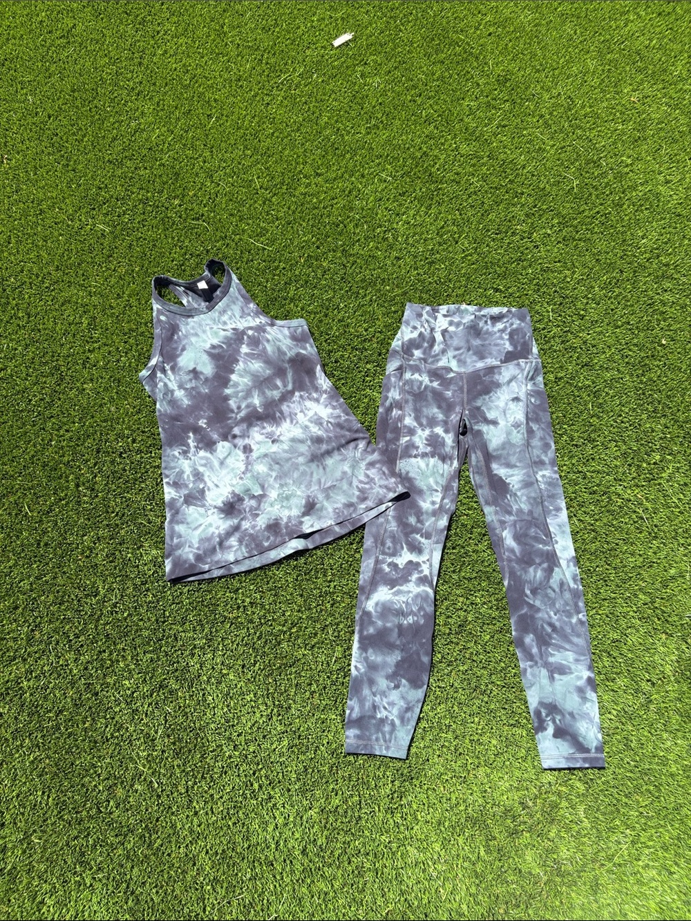 Lululemon Set - Gray & Seafoam Green
